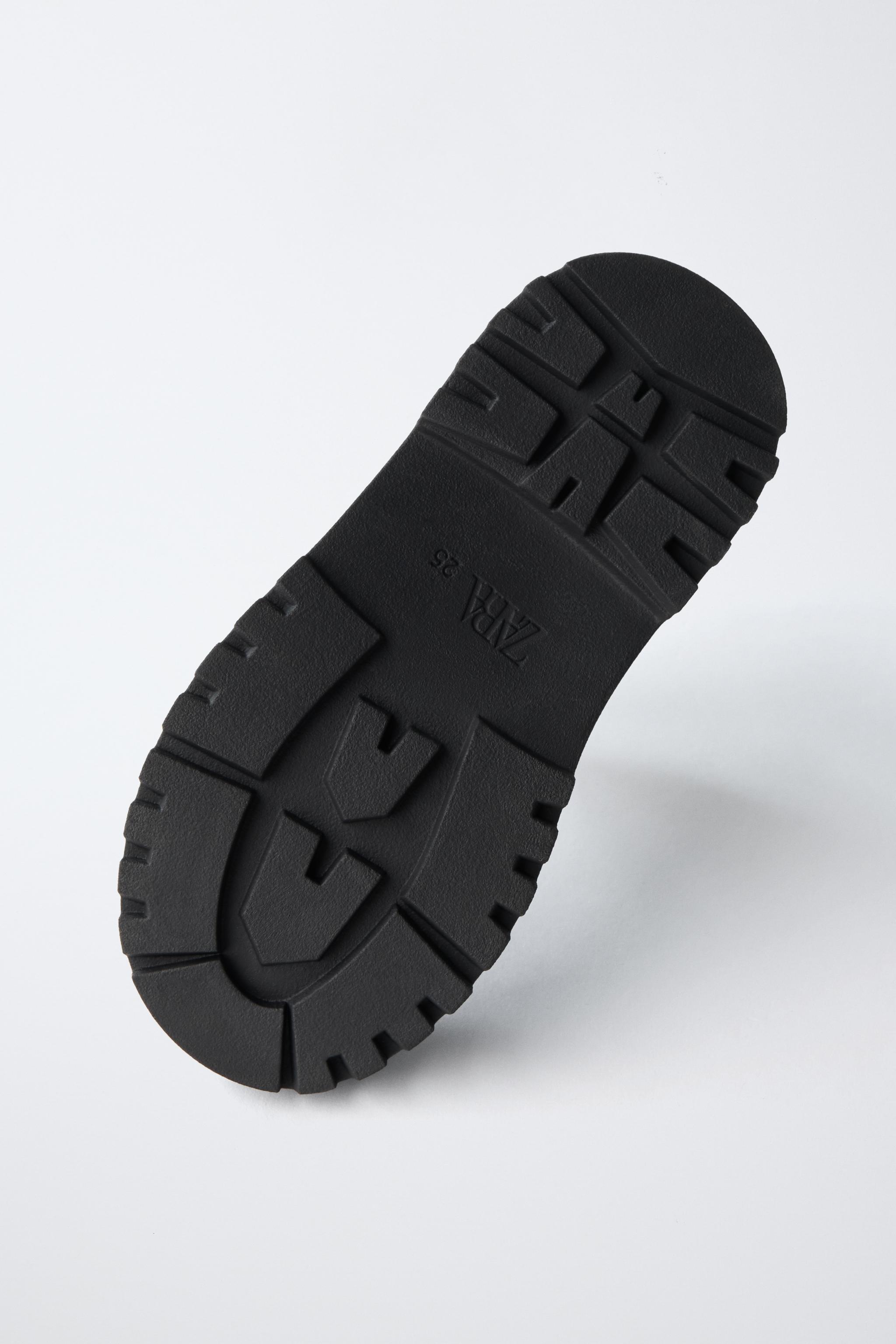 CHELSEA ANKLE BOOT